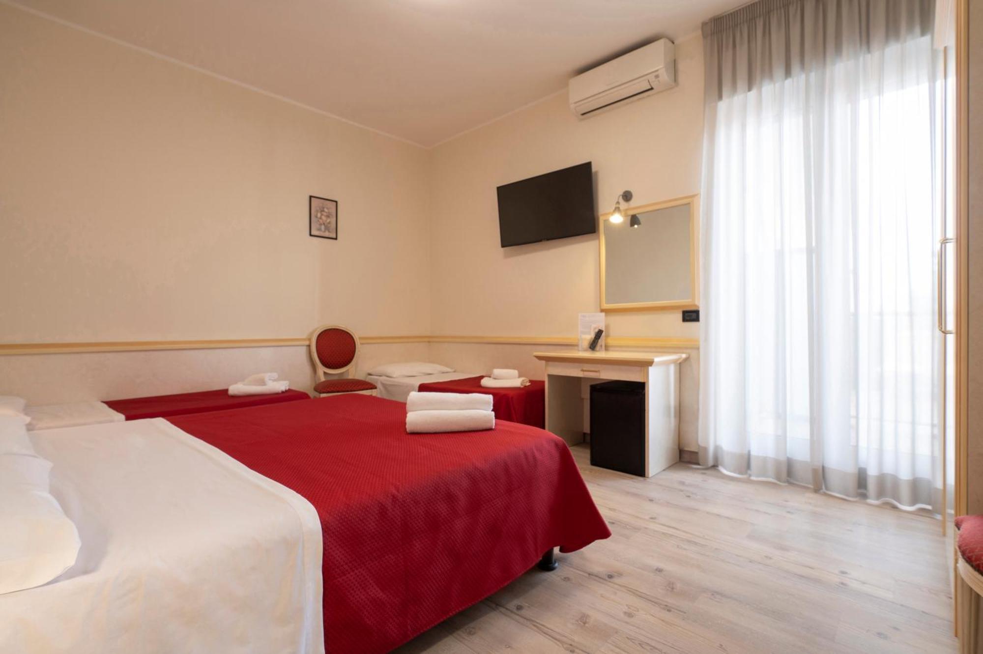 Hotel Mondial Порто-Реканаті Екстер'єр фото