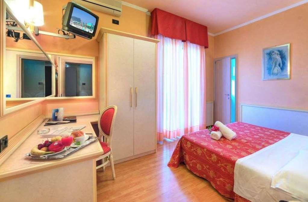 Hotel Mondial Порто-Реканаті Номер фото